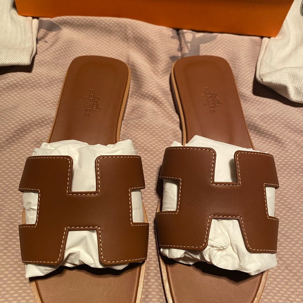 NIB Hermes Oran Sandals Gold Piqueres Ecrues 36.5 - Picture 3 of 9